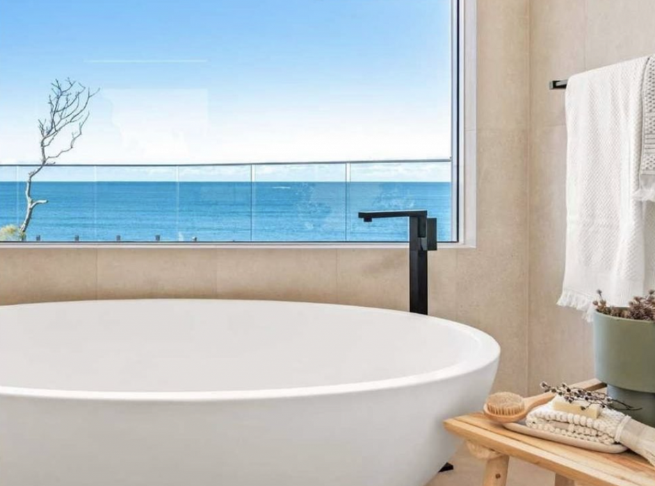 MADDISON - Freestanding Stone Bath - PB4091